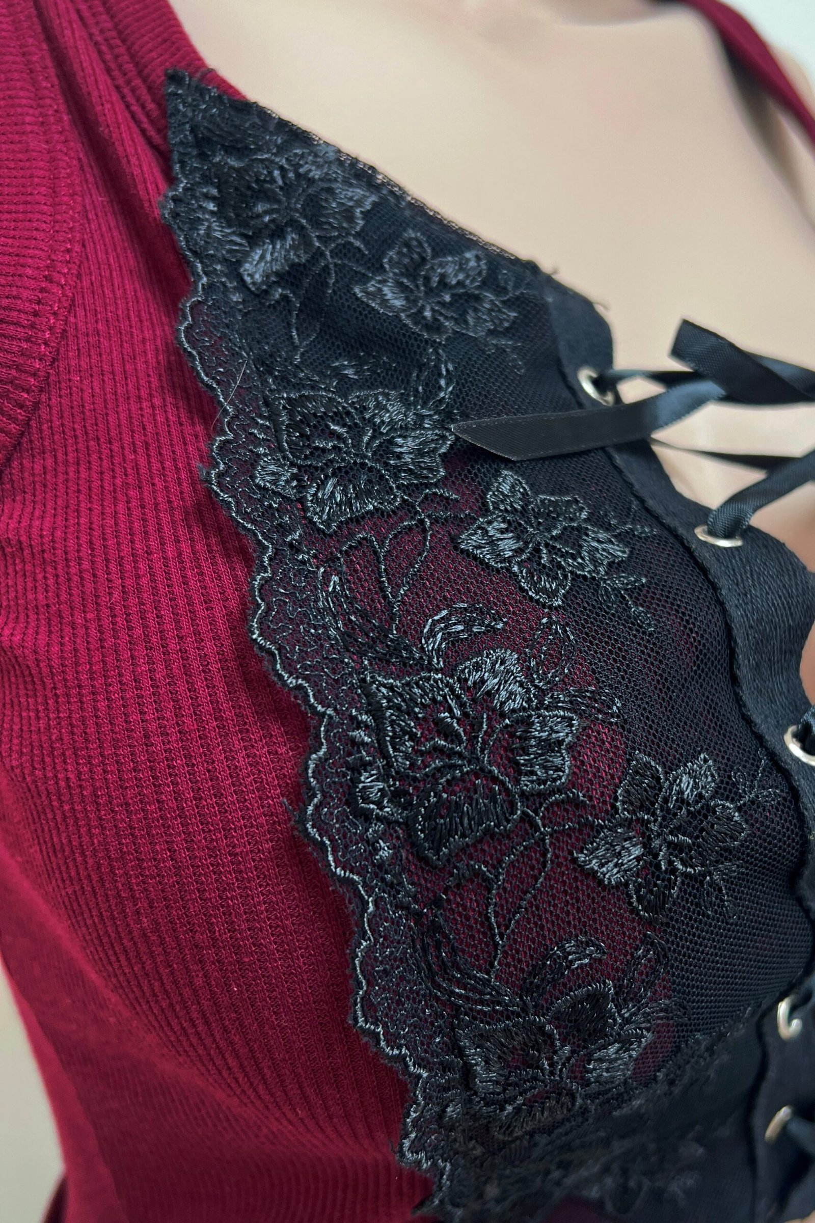 Wicked Kiss Cropped Lace Corset- Oxblood